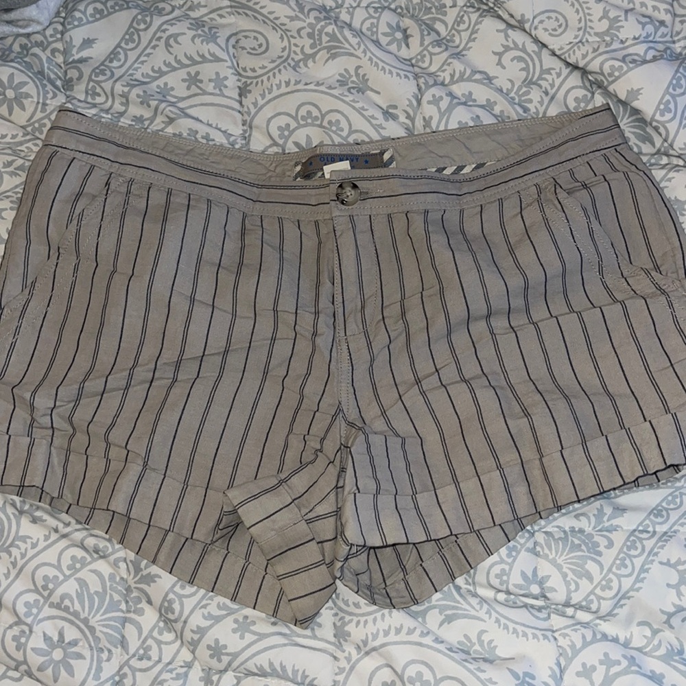 Striped shorts